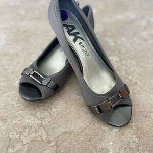 Anne Klein Gray Peep Toe Flats with Buckle